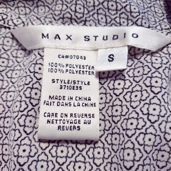 MAX STUDIO | FLOWY SLEEVELESS FAUX WRAP FRONT BLOUSE small - Picture 5 of 5